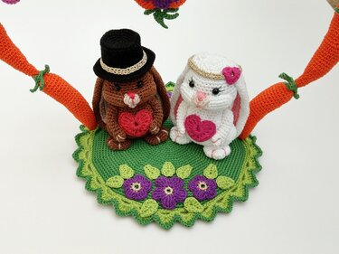 Häkelanleitung Frühlingsdeko "Hasenhochzeit"