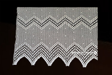 Häkelanleitung für 2 Gardinen - ZickZack-Kollektion - Häkeln