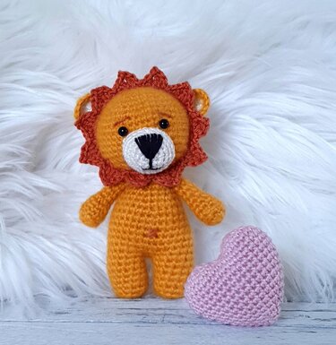 Häkelanleitung kleiner Löwe
