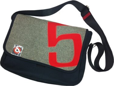 Schwarze Umhängetasche mit grauer Filzklappe und roter Ziffer 5