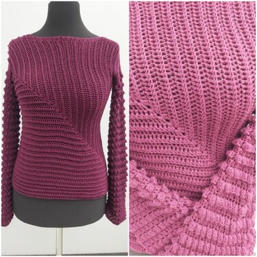 Brombeerfarbener gehäkelter Damenpullover mit U‑Boot‑Ausschnitt, V‑Muster und Noppenstich auf einer Schneiderpuppe