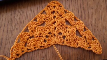 Dreiechstuch "Suirghe" - Häkeln