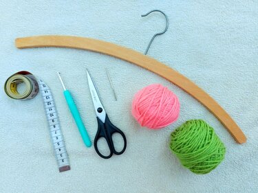 "Anni" - Kleiderbügel umhäkeln