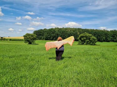 Anleitung Schwesterstern - ein außergewöhnliches Schultertuch - Häkeln