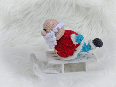 Schlitten fahren Set 1 - Nikolaus Weihnachtsmann liegend fliegend - Häkeln