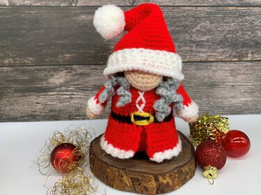 Crochet Pattern Mrs. Santa Claus Gnome