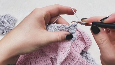 Baby Overall LÄMMCHEN - Häkeln