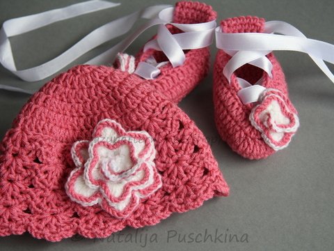 Häkelanleitung: Set mit Babymütze und Babyschuhen