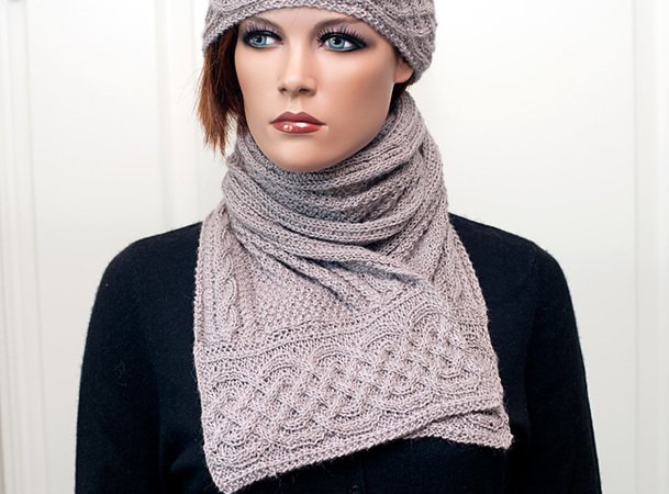 Hat and scarf "Zarah"