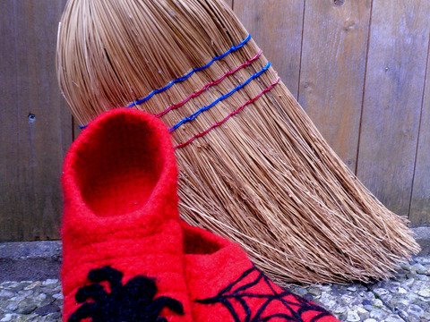 Ebook Häkelanleitung für Filzpuschen PUSCHEN GR 36 - 38 Hexentanz mit großer Spinne