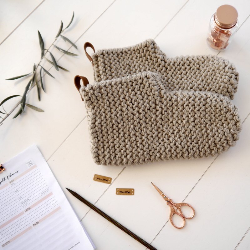 Strickanleitung - Grobstrickhausschuhe IRMI - Widerstandssocken No.069