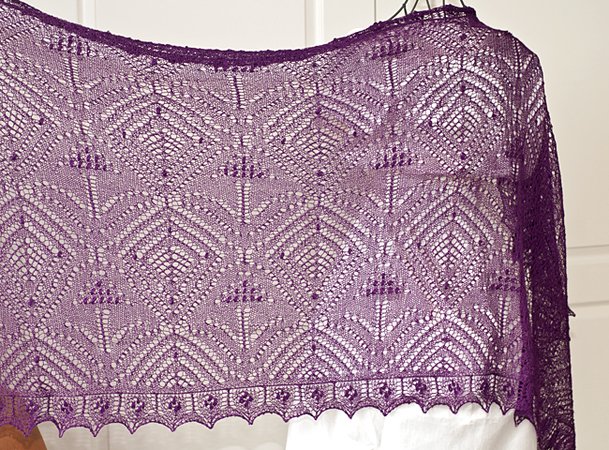 Rectangle lace shawl "Muscari"