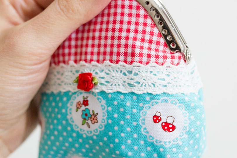 Süße Clipbörsen: Ein Portemonnaie mit Taschenbügel - Kostenlose Nähanleitung & Schnittmuster