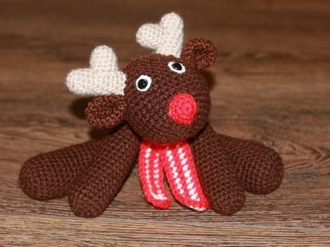 Reni Weihnachtsrentier - Amigurumi Häkelanleitung