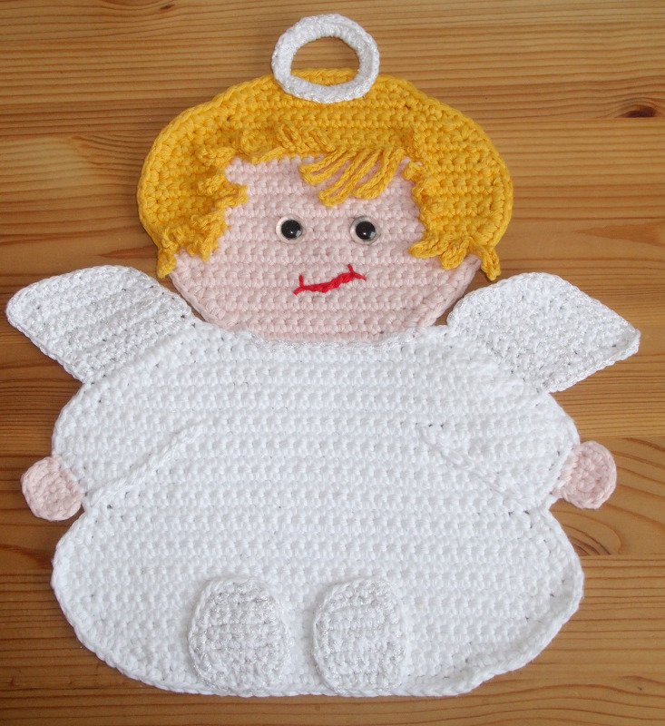 gehäkelter Engel-Topflappen mit gelbem Haar und weißem Körper