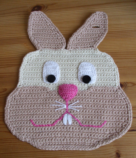 Häkelanleitung mit großem Zählmuster zum Ausdrucken für einen Topflappen oder Osterdeko Süßer Hase