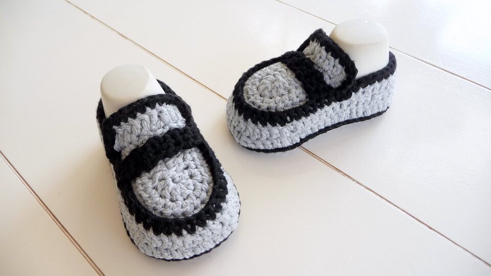 Häkelanleitung - Babyschuhe - College - No.91