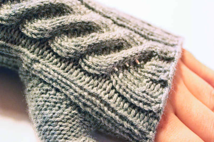 CONNEMARA wristwarmers