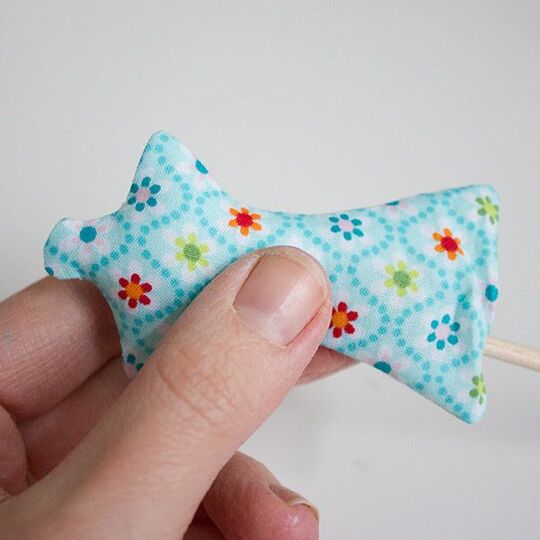 Mini-Schneiderpuppe für das Puppenhaus - Nähanleitung & Schnittmuster kostenlos