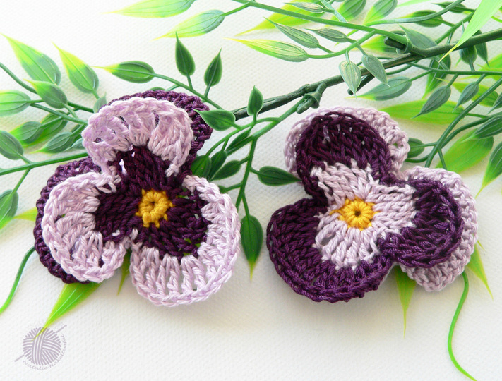 Stiefmütterchen mit den Blättern, 2 Var., ca. 6 cm x 4 cm