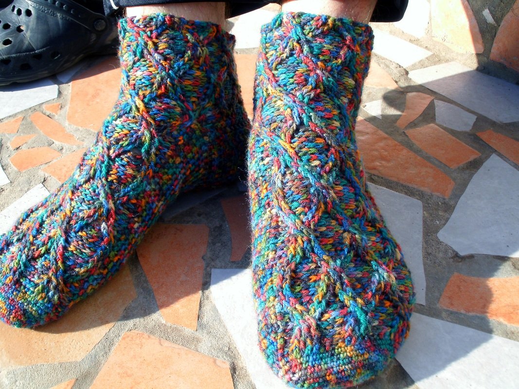 Wohlfühlsocken, Socken im Rauten- Zopfmuster Gr. 38-44 Häkelanleitung