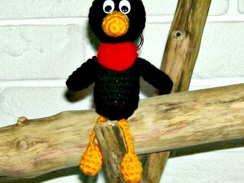 Taschenbaumler kleiner Rabe, Häkelanleitung als PDF