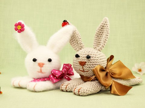 Dekofigur "liegender Hase", Gr. ca. 16 cm