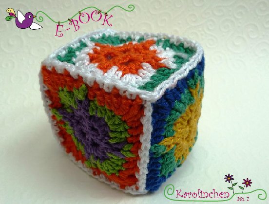 Spielwürfel aus Granny Squares