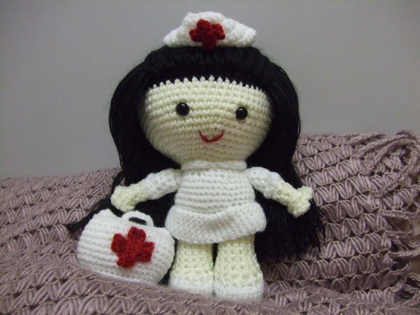 Jazzy the Nurse, Amigurumi crochet pattern