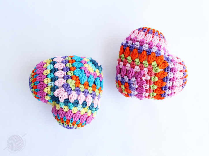 Deko: Bunte Herzen, 8 x 9 cm