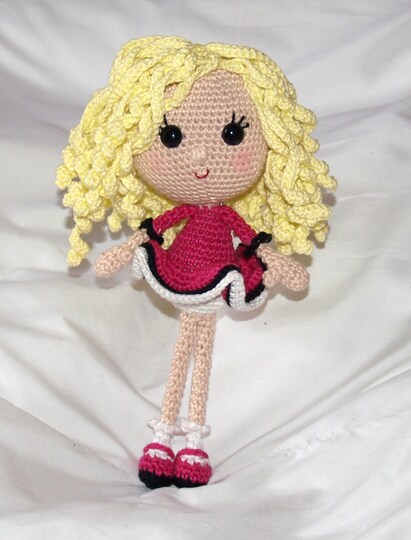 Amigurumi Püppi Mia - Häkelanleitung