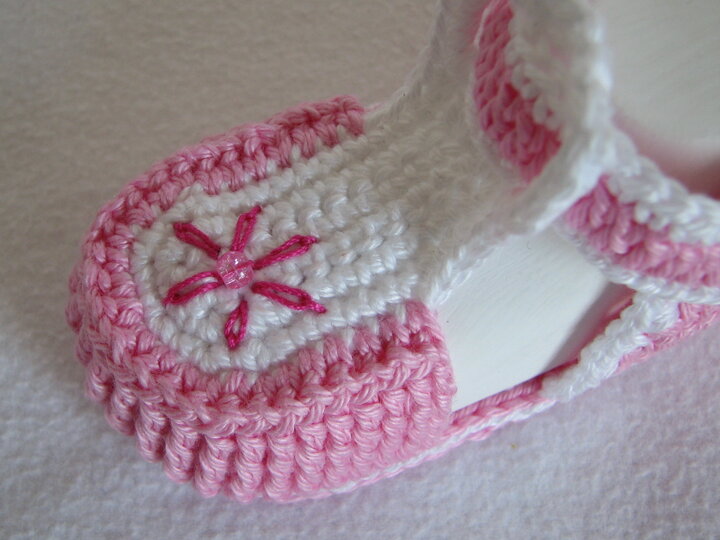 Häkelanleitung Babysandale "Sandy"