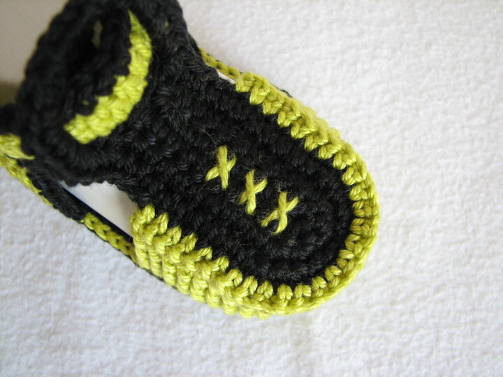 Häkelanleitung Babysandale "Sandy"