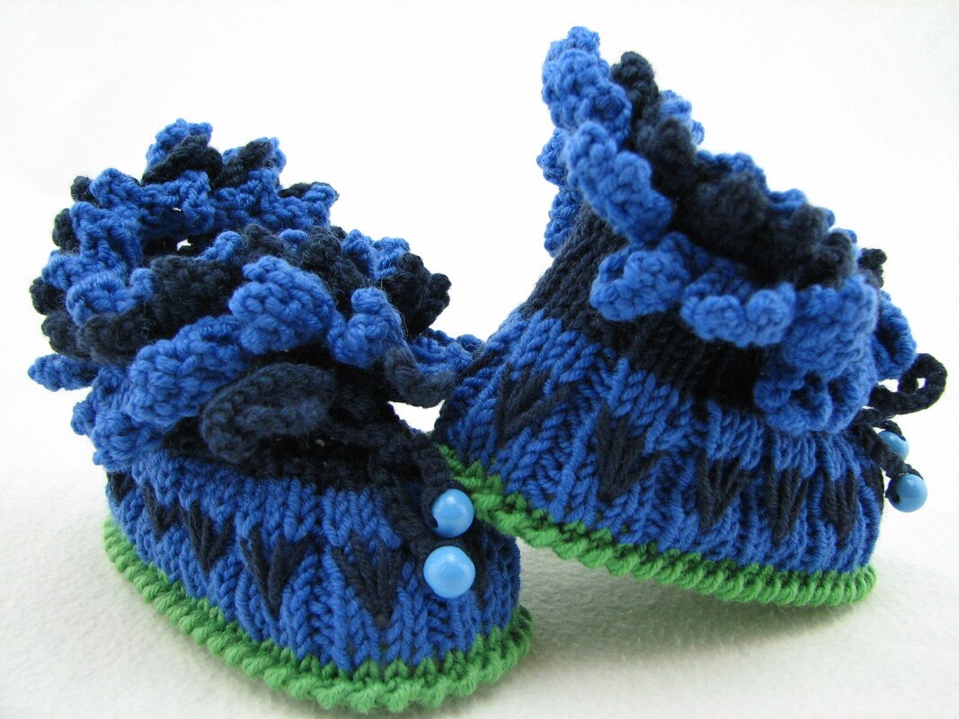 Strickanleitung Babyschuh "Kornblume"