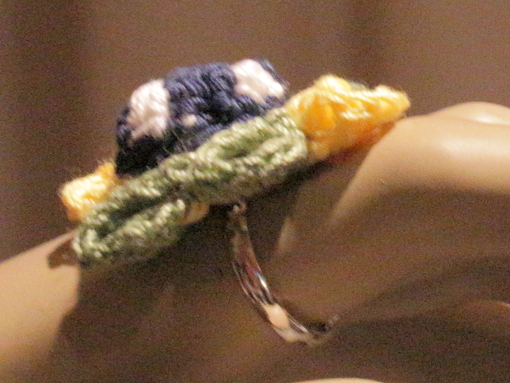 Fußball WM-Finger-Ring in Landesfarben mit niedlichem Fußball in 3D-Op