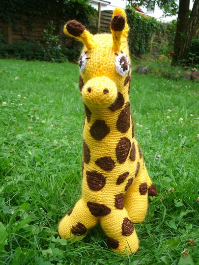 Ebby die Giraffe Strickanleitung