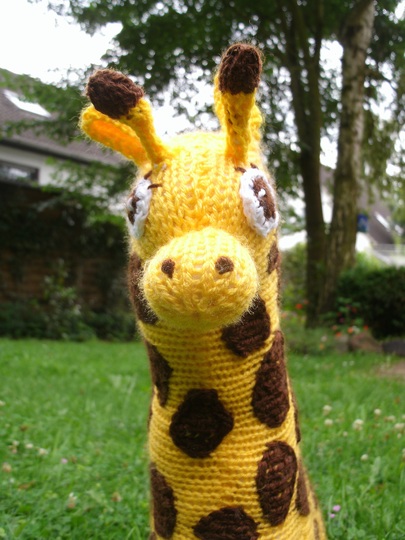 Ebby die Giraffe Strickanleitung