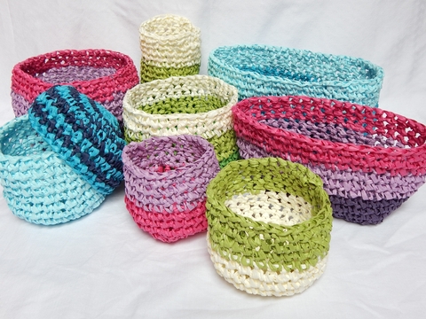 8 verschiedene Dekokörbchen