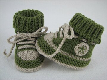 Strickanleitung Babyschuh "Mein erster Turnschuh" 4 Größen, mit Video