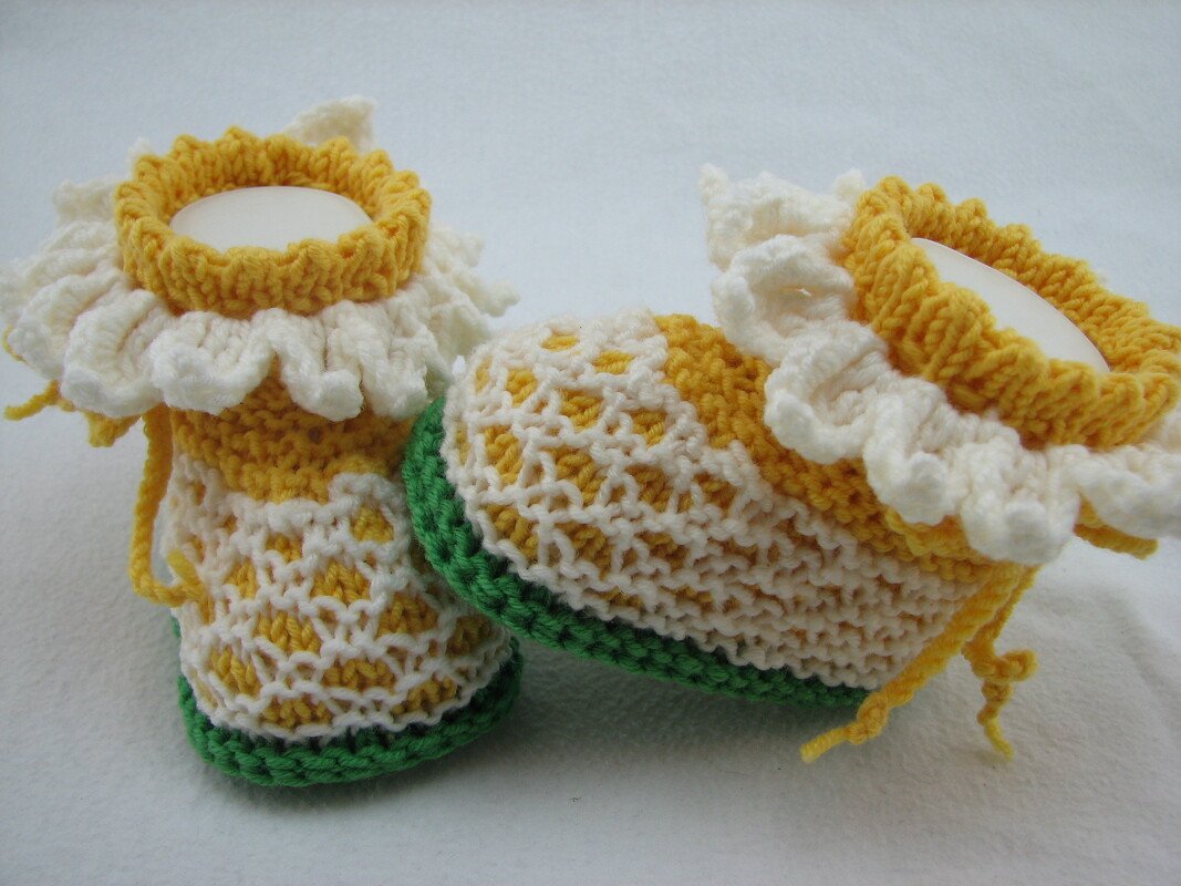Strickanleitung Babyschuh "Margerite" - Bild 7