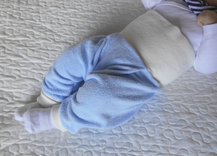 Nähanleitung + Schnittmuster für Babyhose "Yogi" nähen