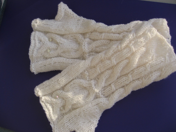 Eulenstulpen mit Zopfmusterbündchen