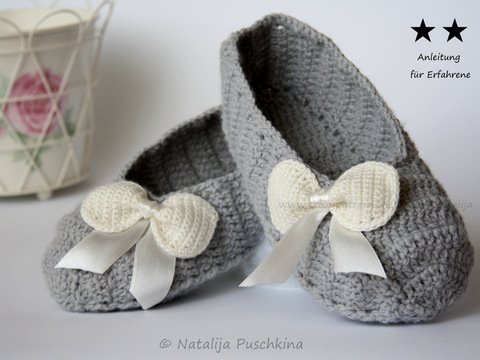 Gehäkelte Haussocken für Frauen - Anleitung für Erfahrene