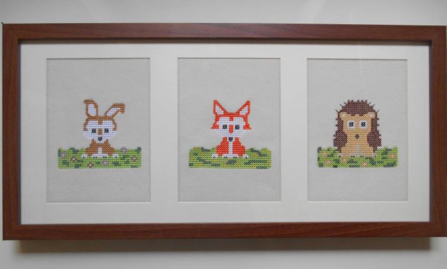 Stickdatei im Kreuzstich: Die Waldtiere sind los