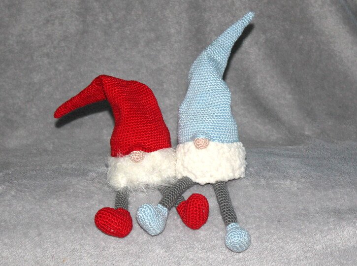 Christmas Gnome Crochet Pattern – Amigurumi Gnome, English & German