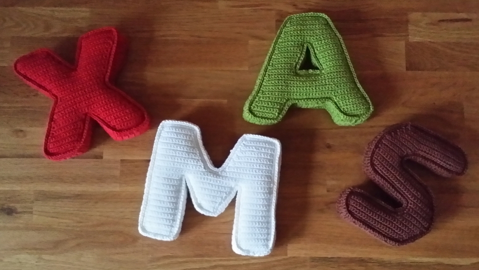 Häkelanleitung 3D Buchstaben XMAS