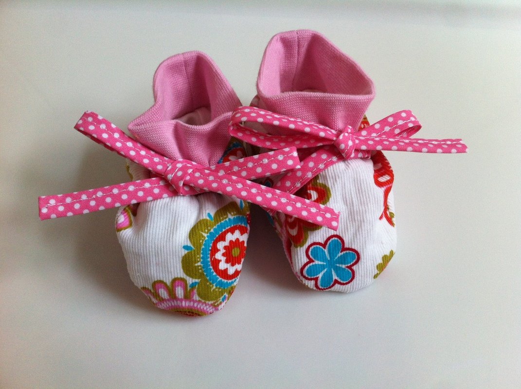 DIY Nähanleitung Babyschuhe inkl. Schnittmuster 