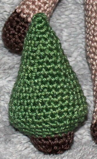 Crochet Reindeer Rudi with a Little Fir Tree – Pattern in English & German