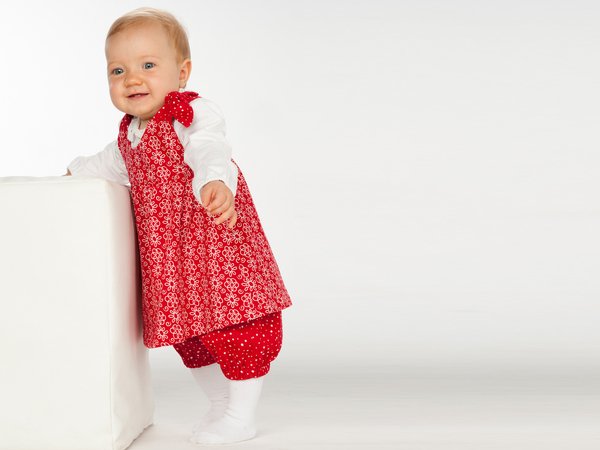 Baby Twin set Kleid und Pumphose Schnittmuster pdf. von Patternforkids