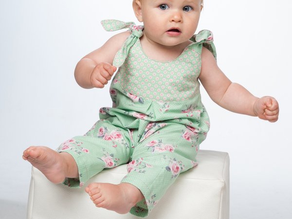 LOTTE + LUNA Baby overall dungaree sewing pattern pdf with bows or buttons